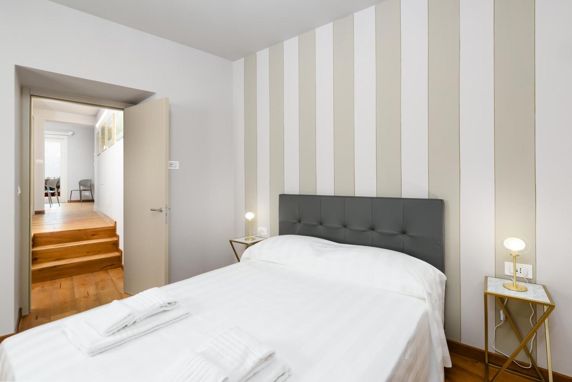 Week Mor Apartment ลามอร์รา ภายนอก รูปภาพ