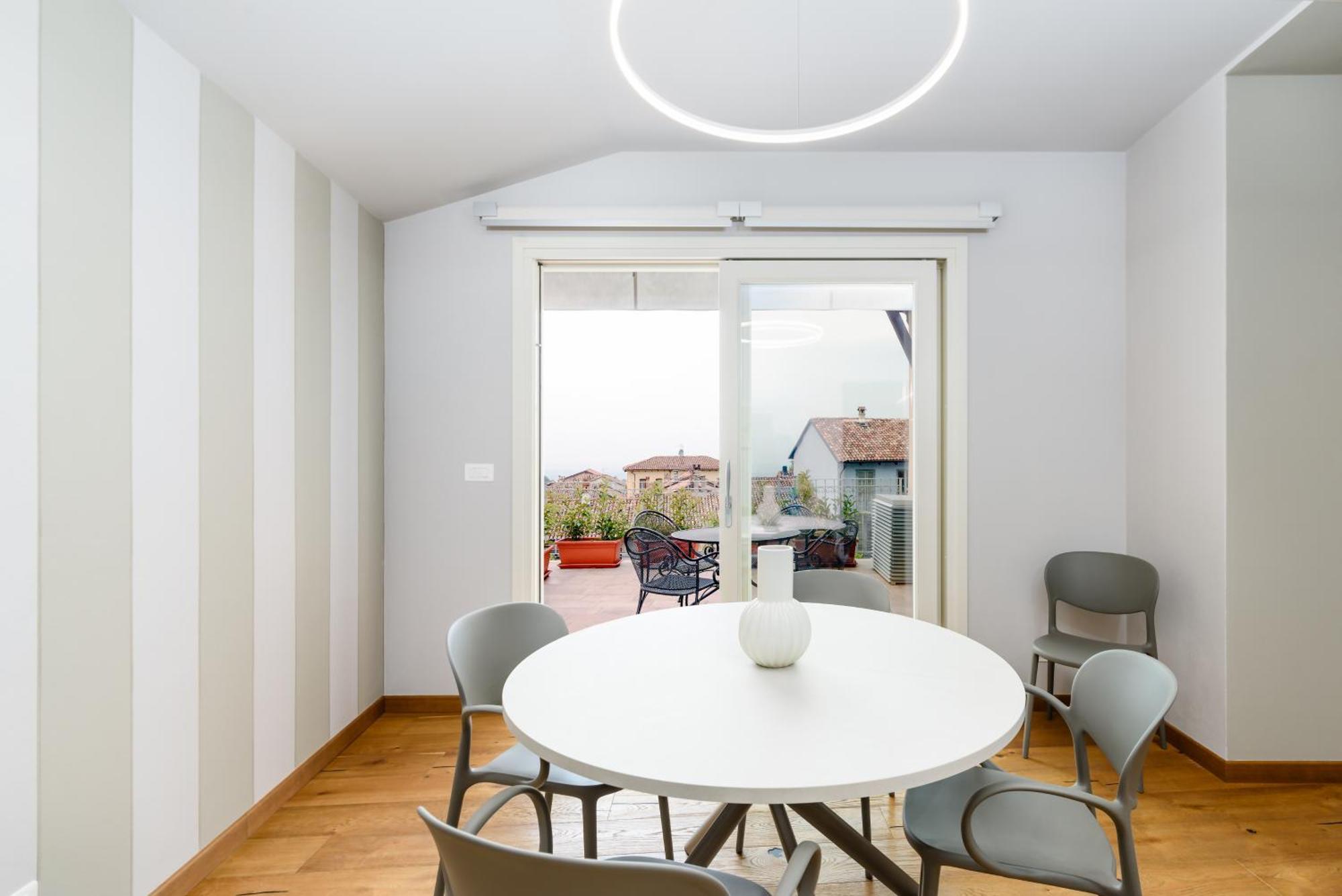 Week Mor Apartment ลามอร์รา ภายนอก รูปภาพ